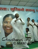 La danza di Nataraja: Shivaratri a Pune