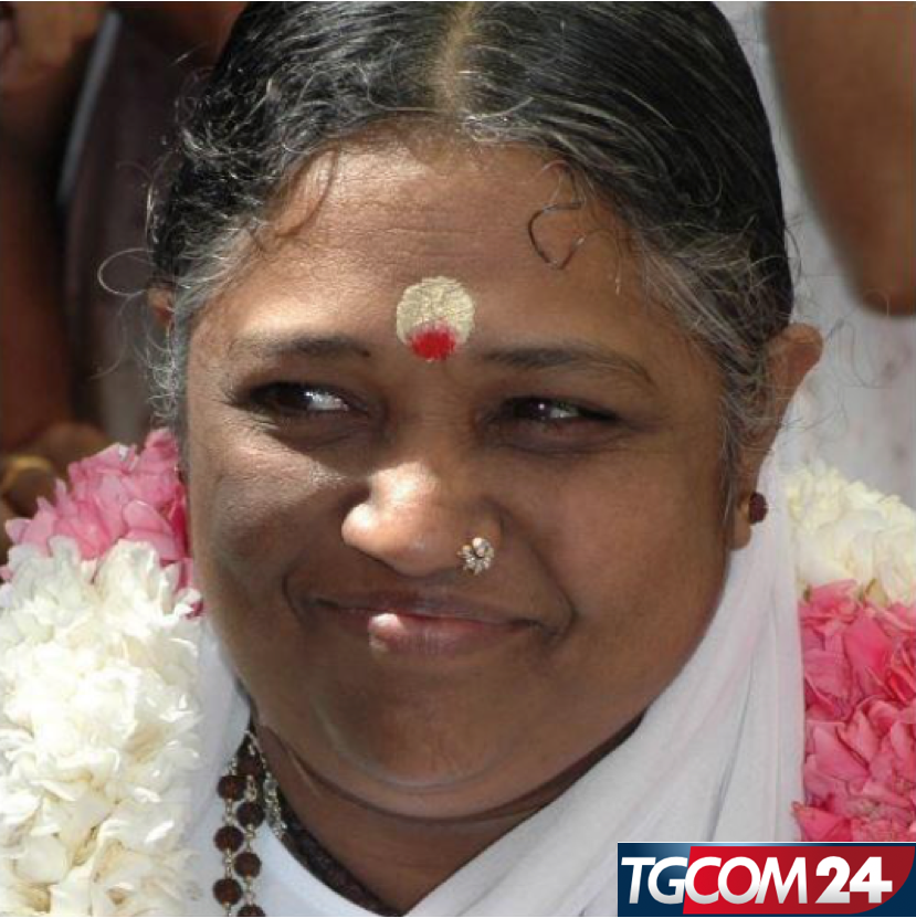 TgCom24: La chiamano la “madre che abbraccia”; ha toccato oltre 32 milioni di persone