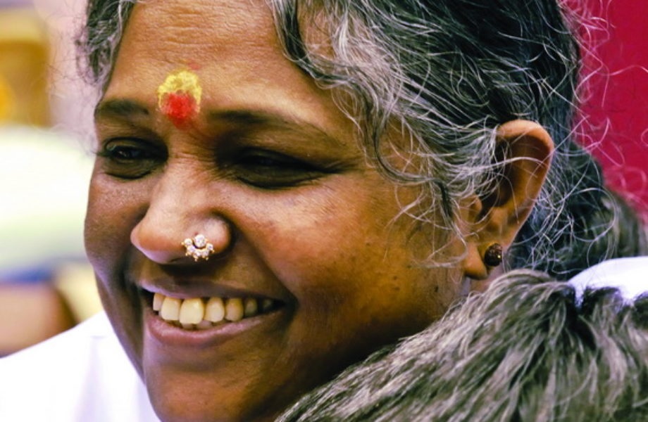 Sempione News: Torna a MalpensaFiere la guida spirituale Sri Mata Amritanandamayi “Amma”