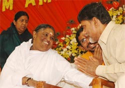 “Amma è la più importante leader spirituale dell’India”