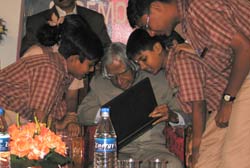 Kalam inaugura un network scolastico
