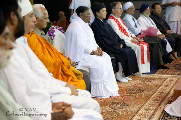 Amma a Singapore 2010